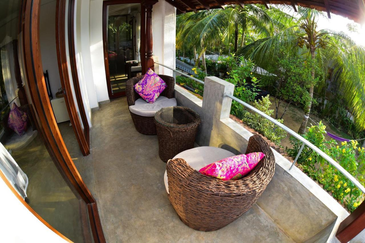 Tropical House - Jungleside Villa Хикадува Екстериор снимка